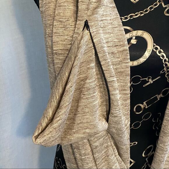 Tan/Cream Space-Dyed Soft Smooth Knit Zip Shut Hidden Pocket Infinity Scarf - Picture 5 of 6